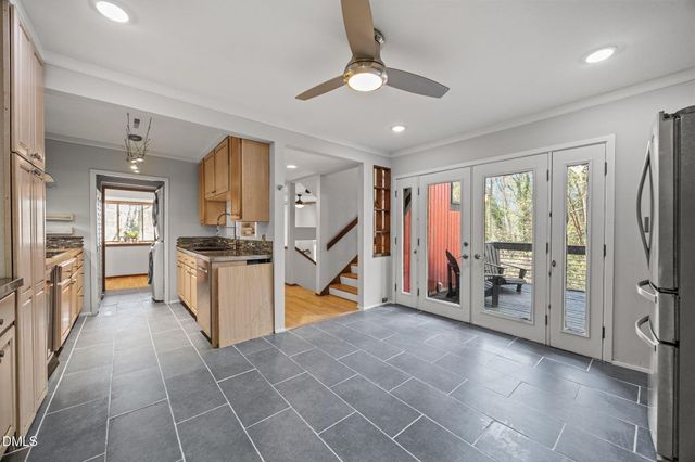 216 May Court, Chapel Hill, NC 27514