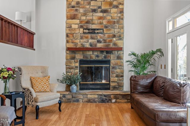 216 May Court, Chapel Hill, NC 27514