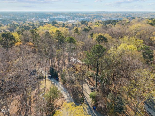 216 May Court, Chapel Hill, NC 27514