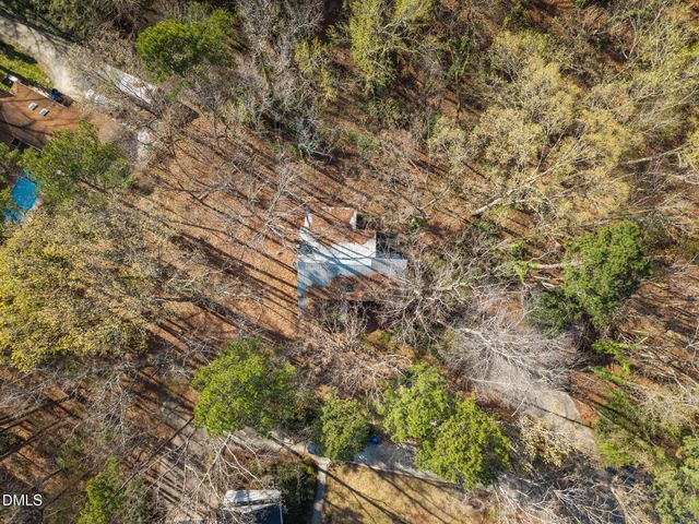 216 May Court, Chapel Hill, NC 27514