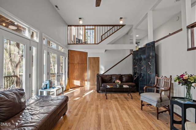 216 May Court, Chapel Hill, NC 27514