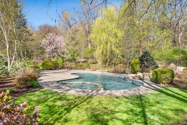 3060 Dahlia Court, Yorktown Heights, NY 10598