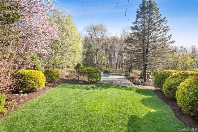 3060 Dahlia Court, Yorktown Heights, NY 10598