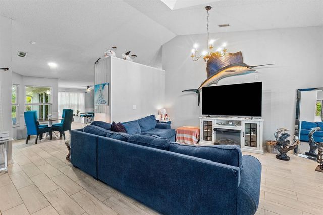 12744 82nd Street N, West Palm Beach, FL 33412