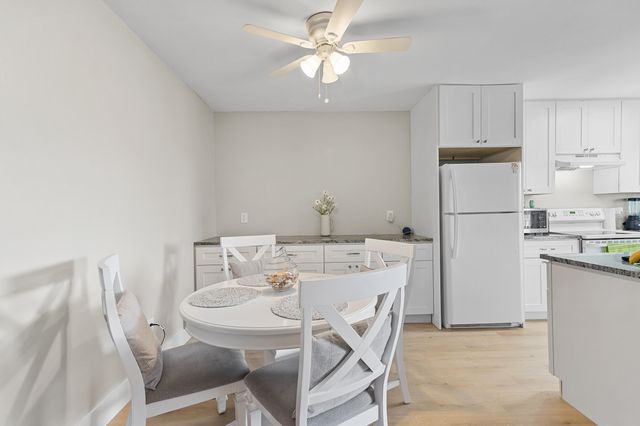 110 SHORE Court 315, North Palm Beach, FL 33408