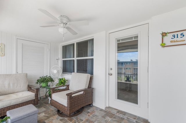 110 SHORE Court 315, North Palm Beach, FL 33408