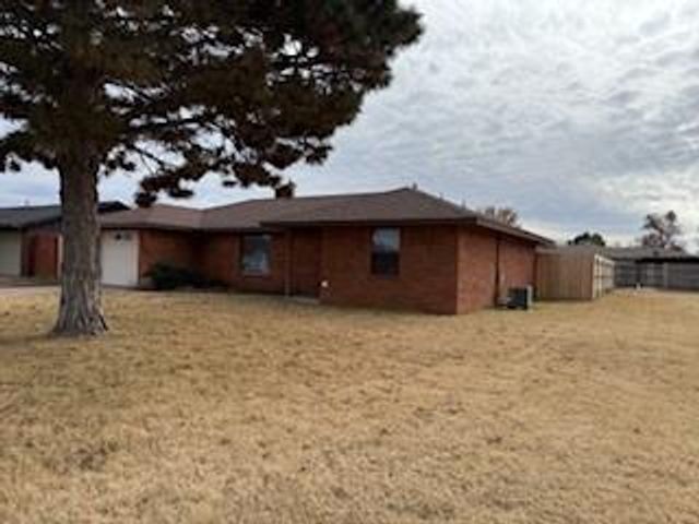2304 Seth Street, Weatherford, OK 73096