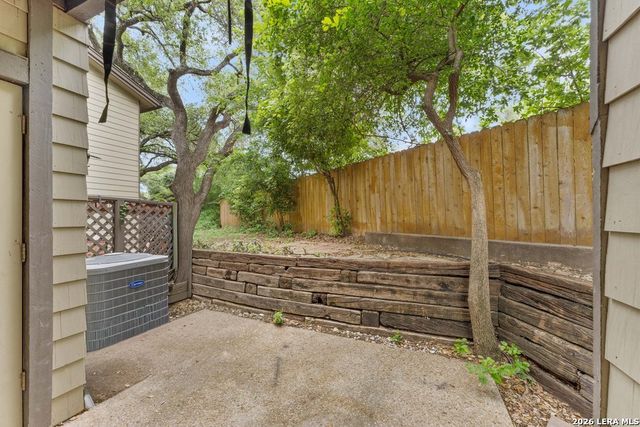 11815 Vance Jackson Rd Apt 2304, San Antonio, TX 78230