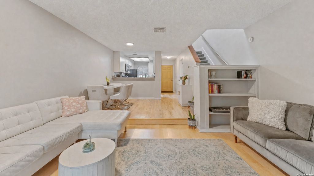 11815 Vance Jackson Rd Apt 2304, San Antonio, TX 78230