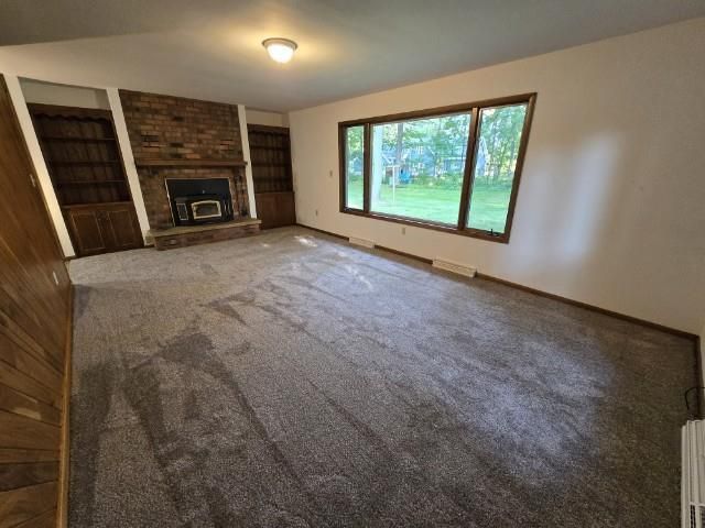 925 E RIDLINGTON AVENUE, Shawano, WI 54166