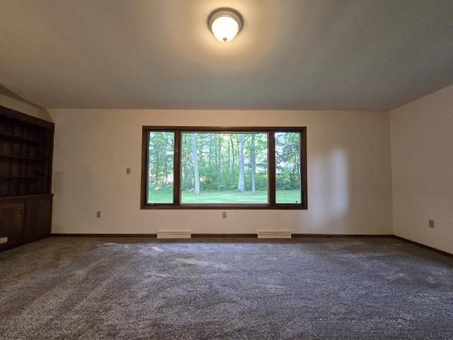 925 E RIDLINGTON AVENUE, Shawano, WI 54166