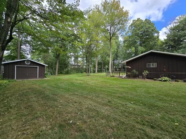 925 E RIDLINGTON AVENUE, Shawano, WI 54166