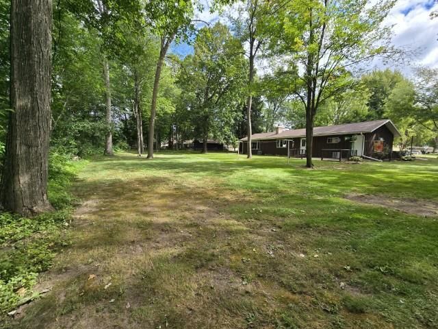 925 E RIDLINGTON AVENUE, Shawano, WI 54166