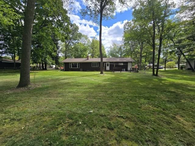925 E RIDLINGTON AVENUE, Shawano, WI 54166