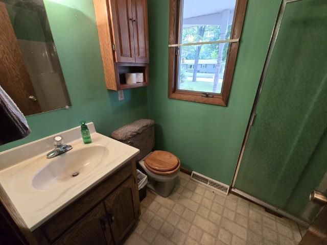 925 E RIDLINGTON AVENUE, Shawano, WI 54166