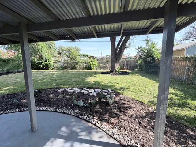 7210 Northbluff CT, San Antonio, TX 78227