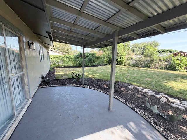 7210 Northbluff CT, San Antonio, TX 78227