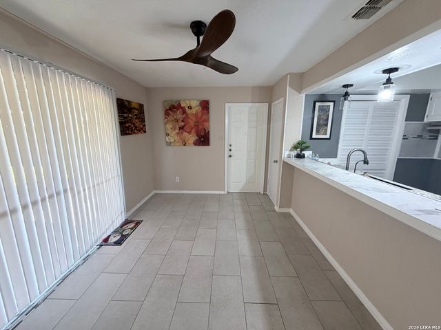 7210 Northbluff CT, San Antonio, TX 78227