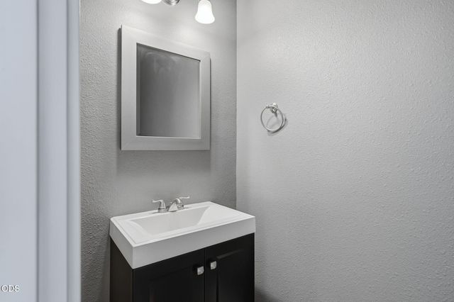 2245 NE Shepard Road, Bend, OR 97701
