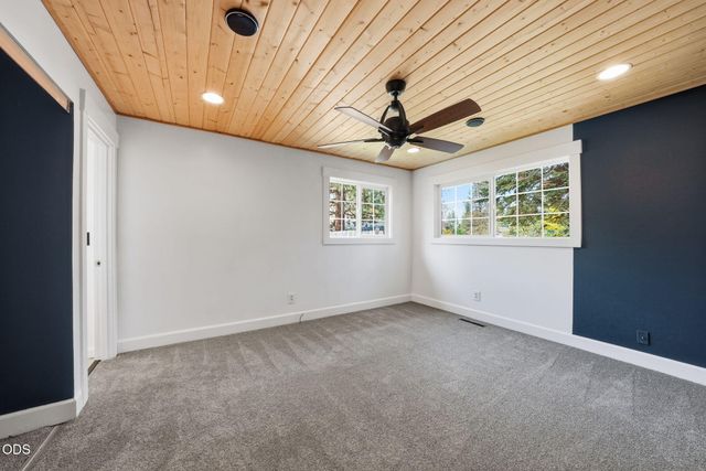 2245 NE Shepard Road, Bend, OR 97701