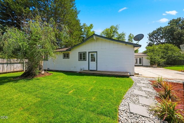 2245 NE Shepard Road, Bend, OR 97701