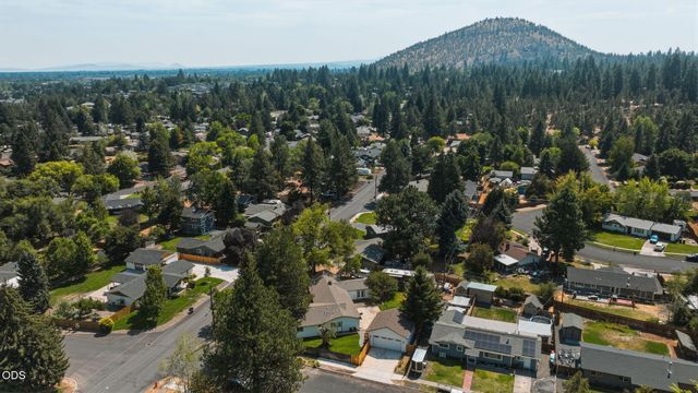2245 NE Shepard Road, Bend, OR 97701