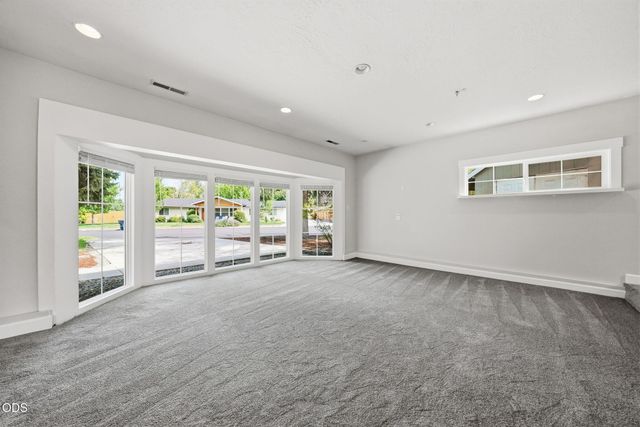2245 NE Shepard Road, Bend, OR 97701