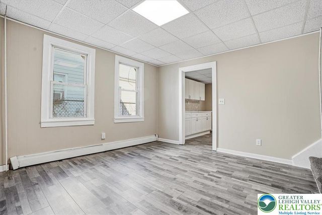 725 Wilkes Barre Street, Easton, PA 18042