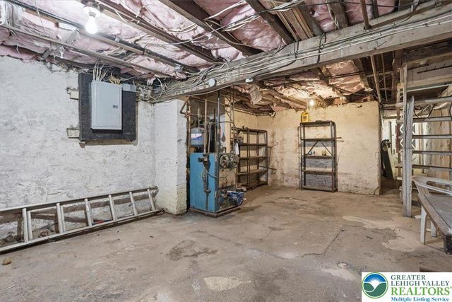 725 Wilkes Barre Street, Easton, PA 18042