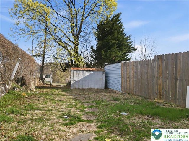 725 Wilkes Barre Street, Easton, PA 18042