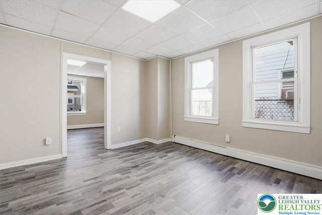 725 Wilkes Barre Street, Easton, PA 18042