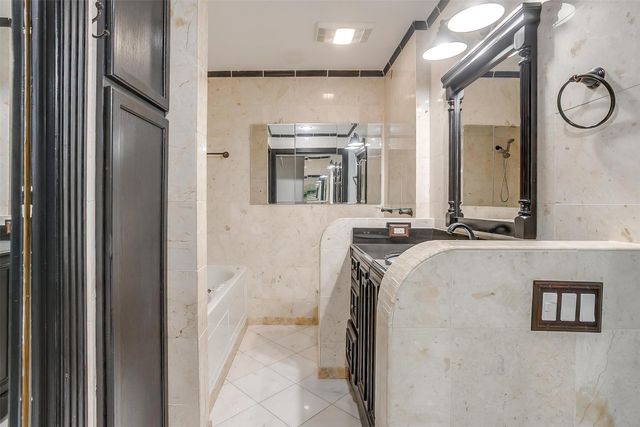 390 Driftwood Court 3B, Azle, TX 76020