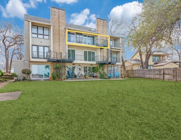 390 Driftwood Court 3B, Azle, TX 76020