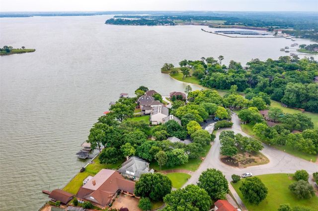 390 Driftwood Court 3B, Azle, TX 76020