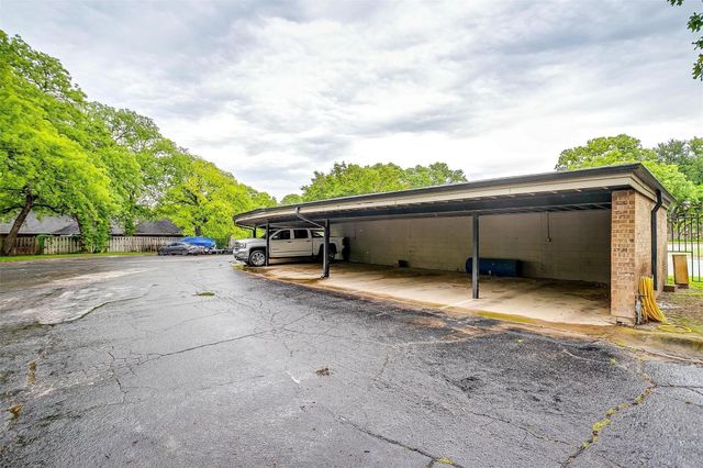 390 Driftwood Court 3B, Azle, TX 76020