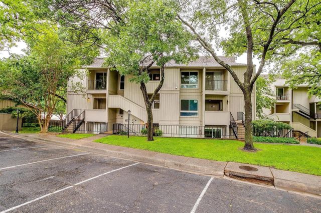 390 Driftwood Court 3B, Azle, TX 76020