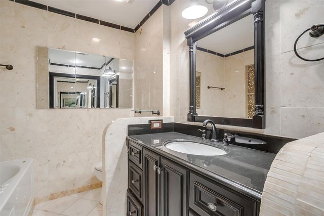 390 Driftwood Court 3B, Azle, TX 76020