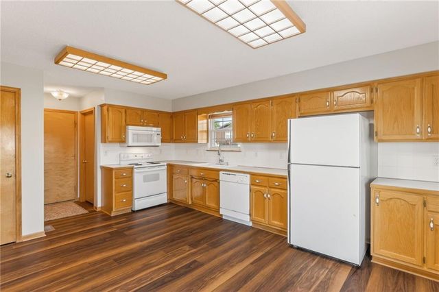1717 Longhorn Lane, Raymore, MO 64083