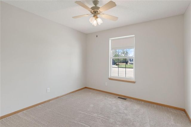 1717 Longhorn Lane, Raymore, MO 64083