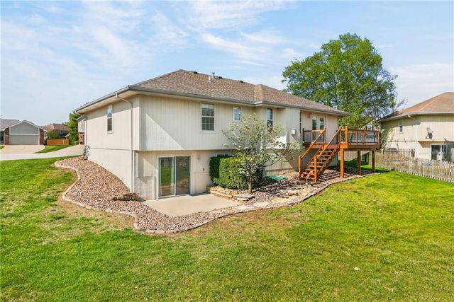 1717 Longhorn Lane, Raymore, MO 64083