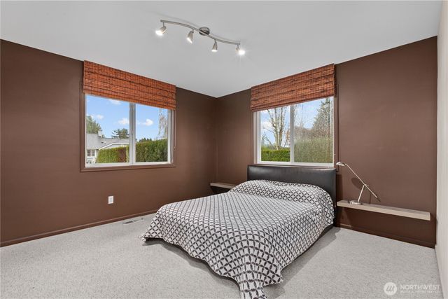 1809 Pine Circle, Lynden, WA 98264