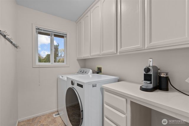 1809 Pine Circle, Lynden, WA 98264