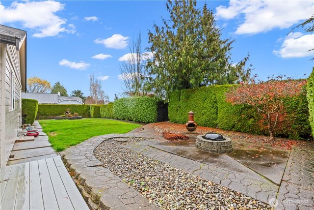 1809 Pine Circle, Lynden, WA 98264