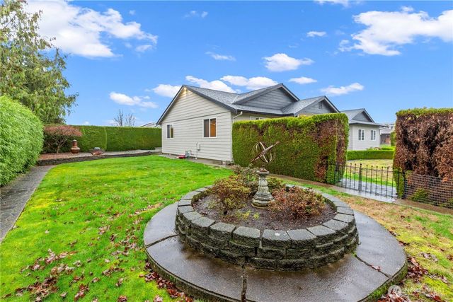 1809 Pine Circle, Lynden, WA 98264