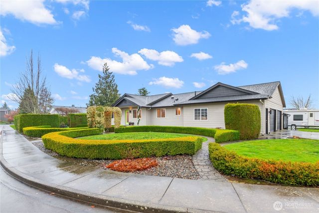 1809 Pine Circle, Lynden, WA 98264