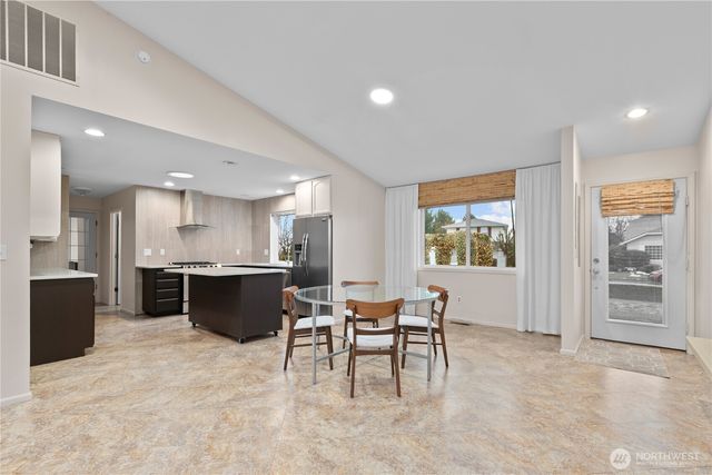 1809 Pine Circle, Lynden, WA 98264