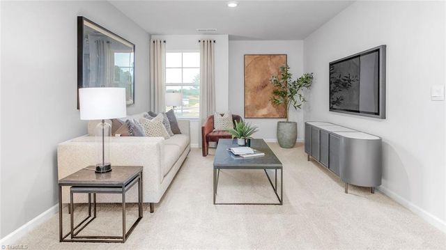 205 Hungerford Boulevard, Jamestown, NC 27282