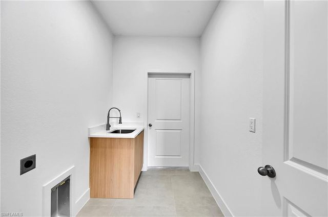 767 NINA AVE S, Lehigh Acres, FL 33974