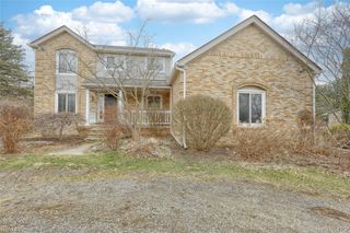 1581 Old Plank Road, Milford Village, MI 48381