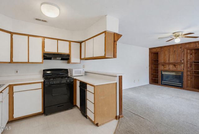 386 Summerwalk Circle 386, Chapel Hill, NC 27517
